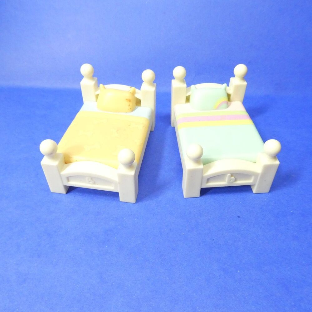 Bluey Set of 2 Beds For House Playset Bedroom Moose Enterprise Toys